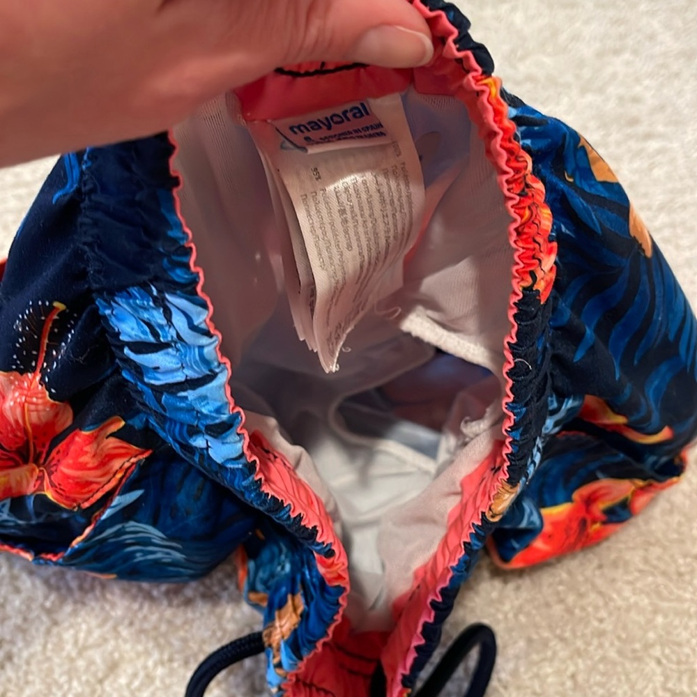 Mayoral Swim Shorts size 5 little kid - Picture 4 of 4